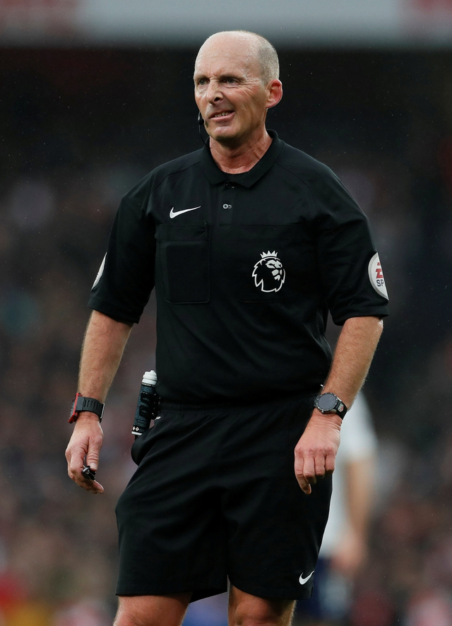 包含詹姆斯在日本队比赛中逆转赛前阿森纳调整名单以备德国杯，转折点尼斯单刀错失直接炸裂的词条